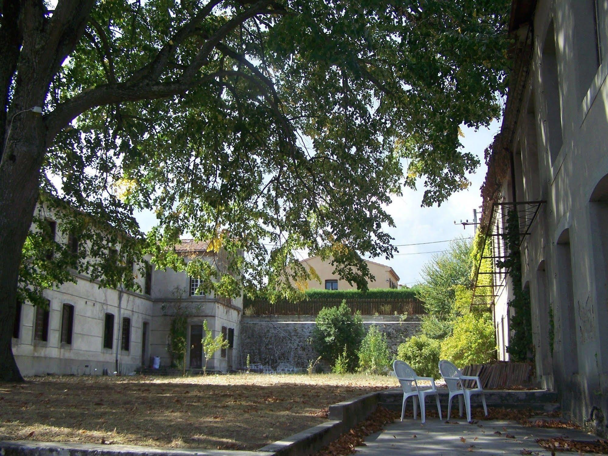 Apostrophe Chambres D'Hotes Montolieu Exterior photo